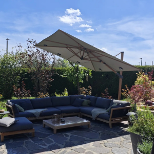 <p>Parasols bieden de perfecte schaduw in je tuin, zodat je optimaal kunt genieten van het buitenleven. Bij Tuinmaterialen.nl vind je een ruime keuze aan parasols, van praktische en stevige modellen tot stijlvolle designopties. Bescherm jezelf tegen de zon en creëer een comfortabele buitenruimte om te ontspannen. Kies voor een parasol die past bij jouw tuinstijl en geniet het hele seizoen door van verkoeling en comfort.</p>
